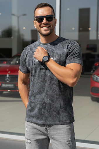 Футболка мужская Рич варенка серый