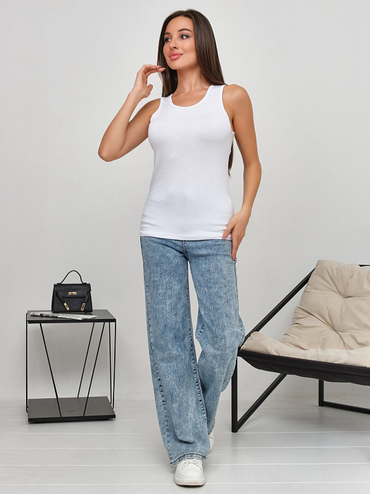 Майка вискозная однотонная белая