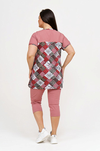 Костюм Вдохновение брусника/ромбы